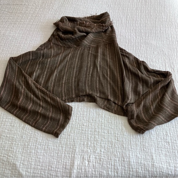 EUC Free People brown cowl neck cropped top - Picture 5 of 10